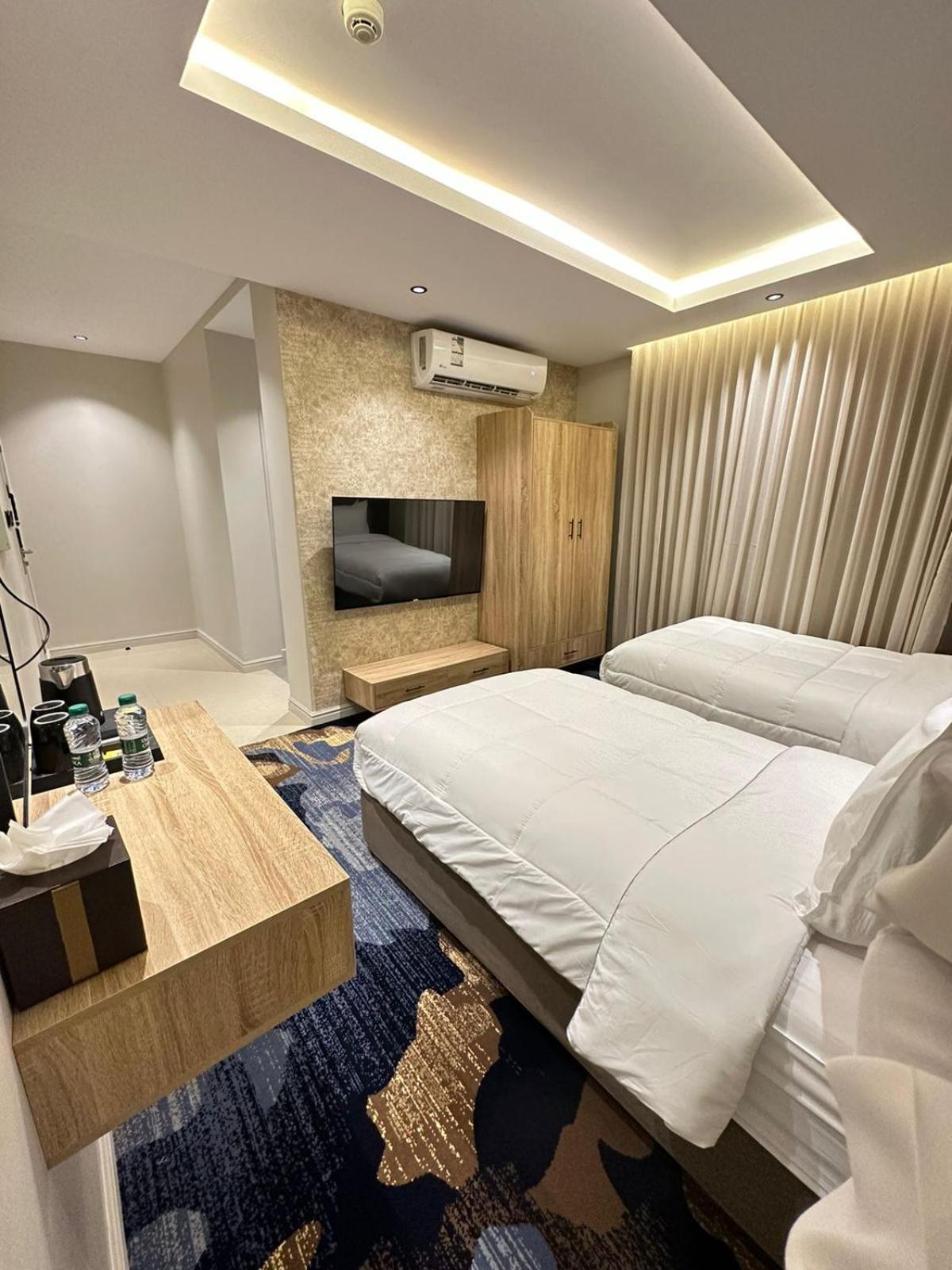 Xyz Hotel Qurtoba Riyadh Exteriör bild