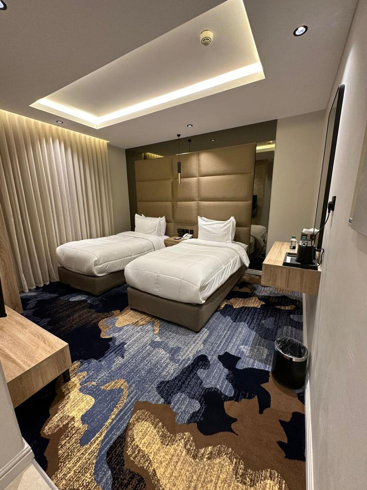 Xyz Hotel Qurtoba Riyadh Exteriör bild