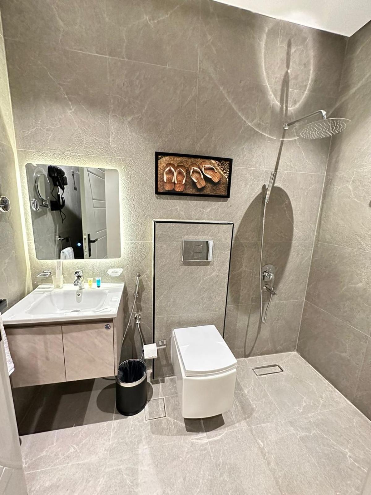 Xyz Hotel Qurtoba Riyadh Exteriör bild