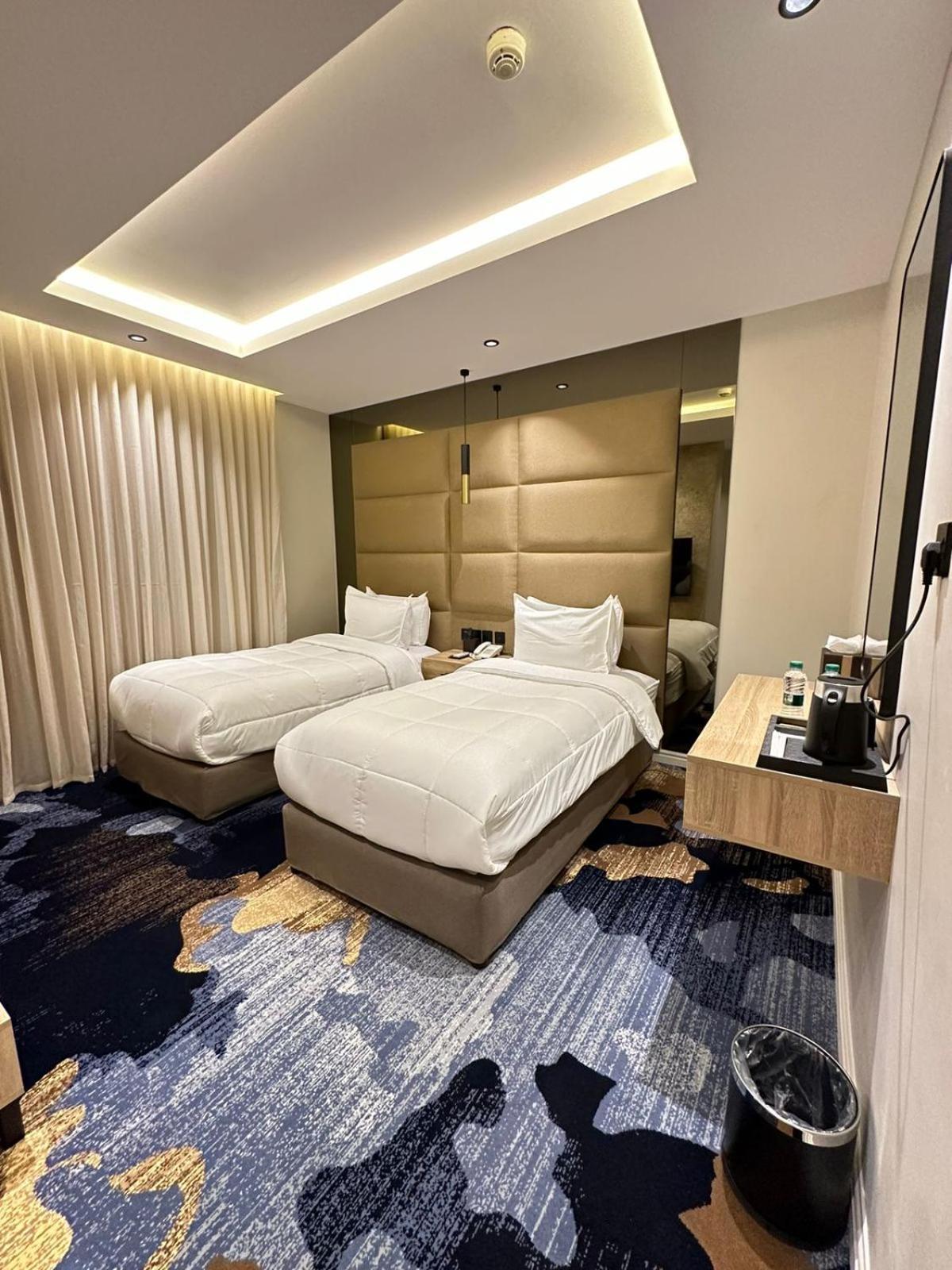 Xyz Hotel Qurtoba Riyadh Exteriör bild